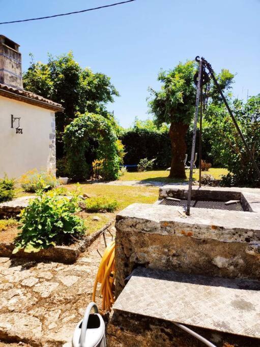 Gite La Petite Longere Septfonds Exterior foto