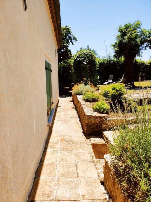 Gite La Petite Longere Septfonds Exterior foto